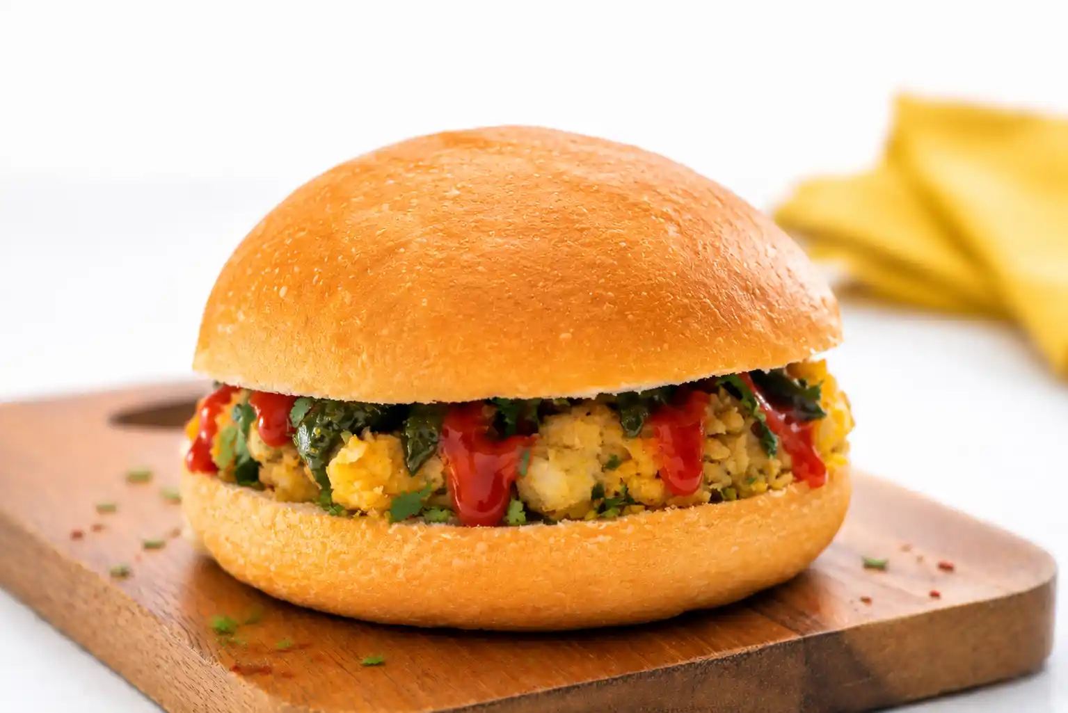 Aloo Samoosa Bun