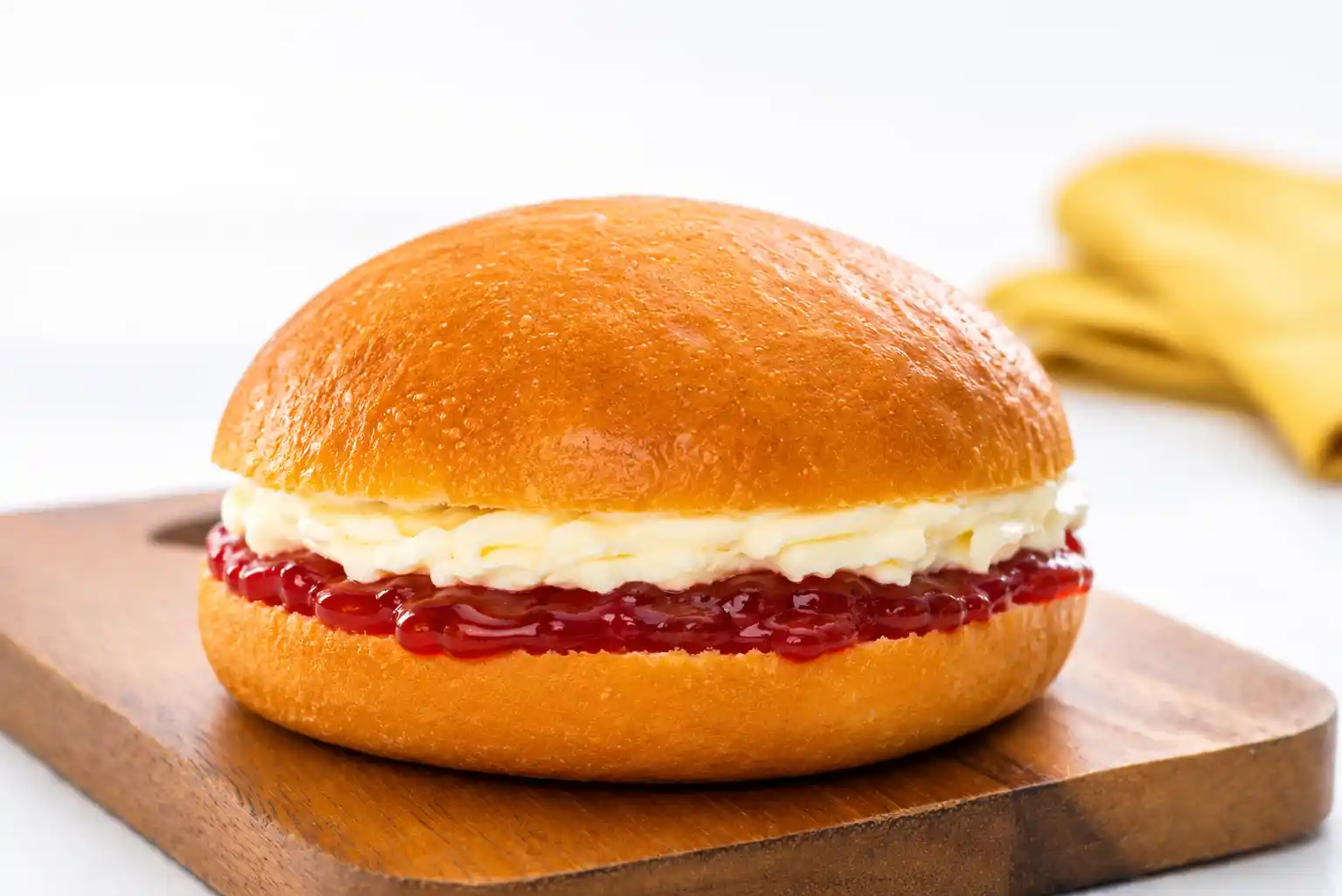 Chaska Bun Maska